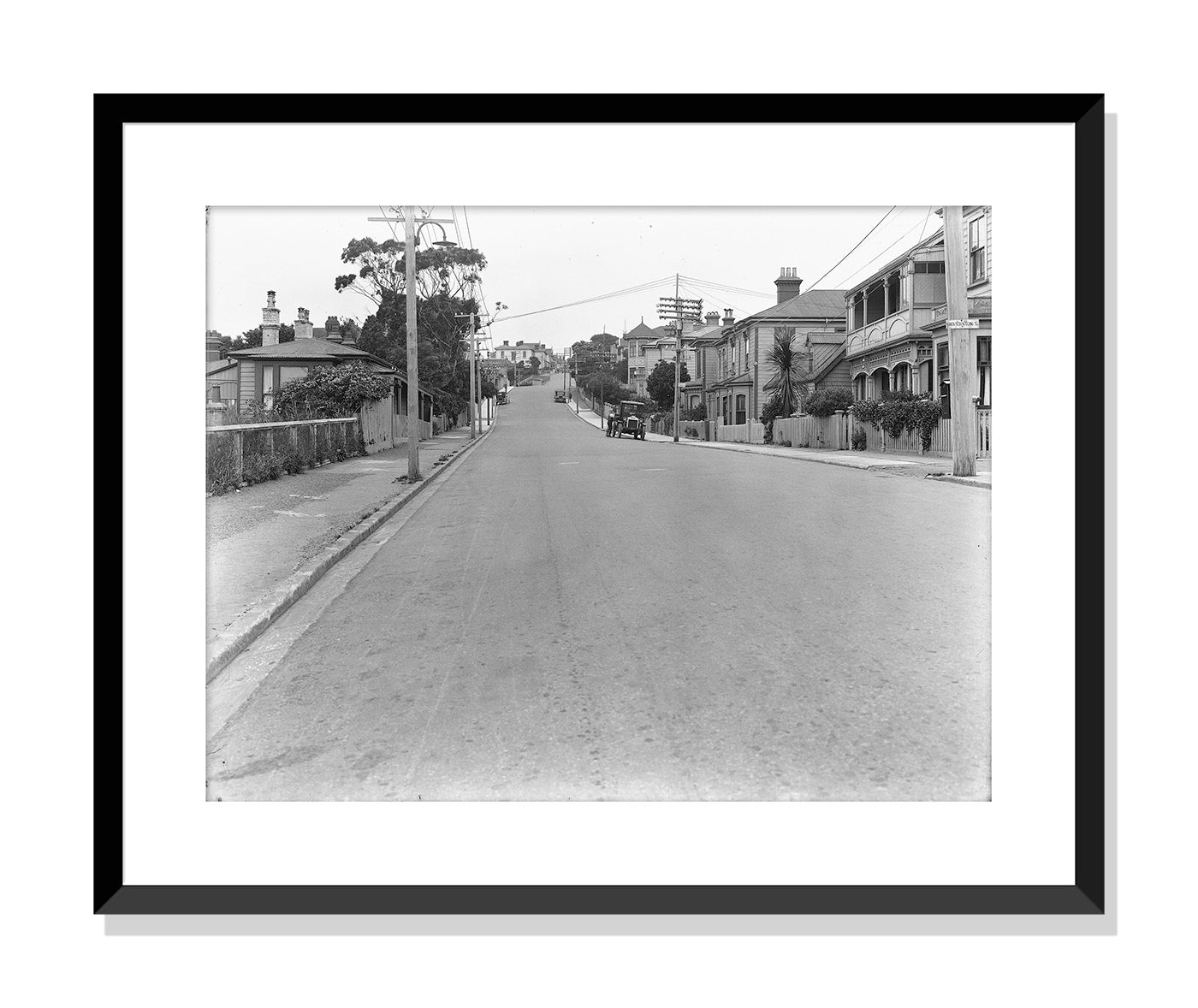 27. View of The Terrace, Wellington, 1920.